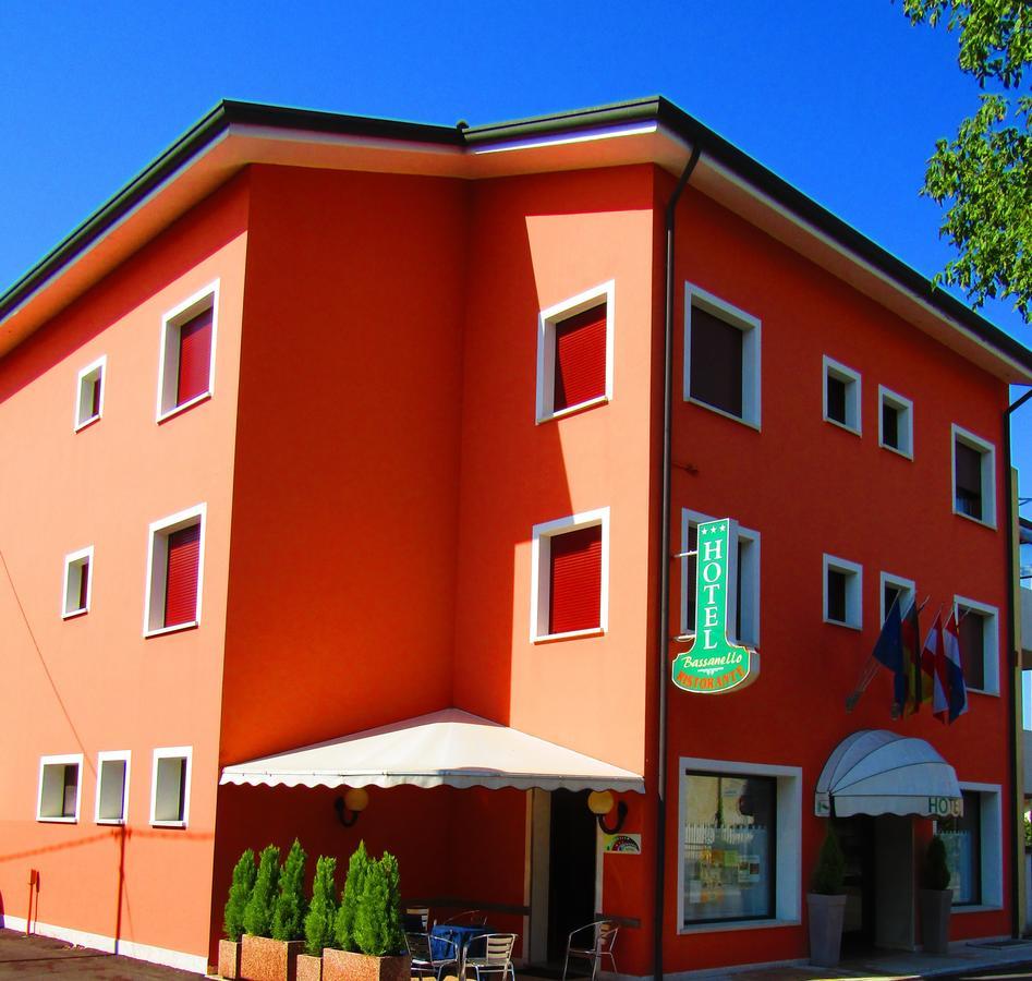 Hotel Ristorante Al Bassanello Bassano del Grappa Ngoại thất bức ảnh